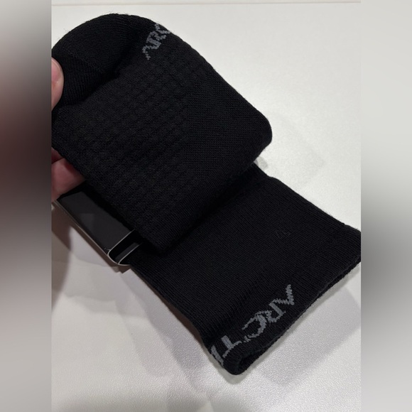 Arc’teryx Men's Women's Large Merino Wool 3/4 Crew Sock Black NWT Hiking Blend - Picture 2 of 6